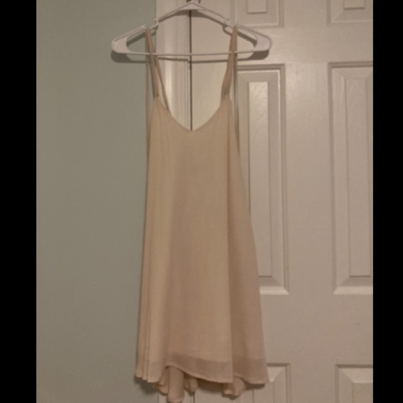 off-white flowy dress from tobi - Picture 2 of 2